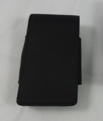 Apple Soft Nylon Carrying Case with Belt Clip for iPod 4th Generation (M9603G/A) - Image 1 of 2