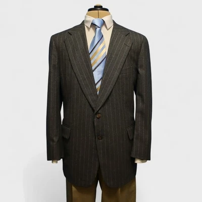 MINT Paul Stuart Sport Coat 45L Charcoal Gray Chalk Line Flannel Wool 2 Button - Image 1 of 4