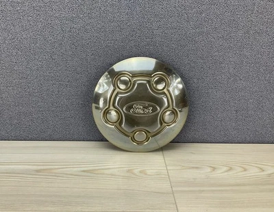 🔹 Tapacubos central cromados Ford Crown Victoria Ranger Police 2003-2011. OEM. Foto 1 de 3