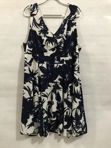 Ixia A-Linie romantisches Sommerkleid ärmellos gefüttert marine & weiß tropisch Gr. 3x - Bild 1 von 24