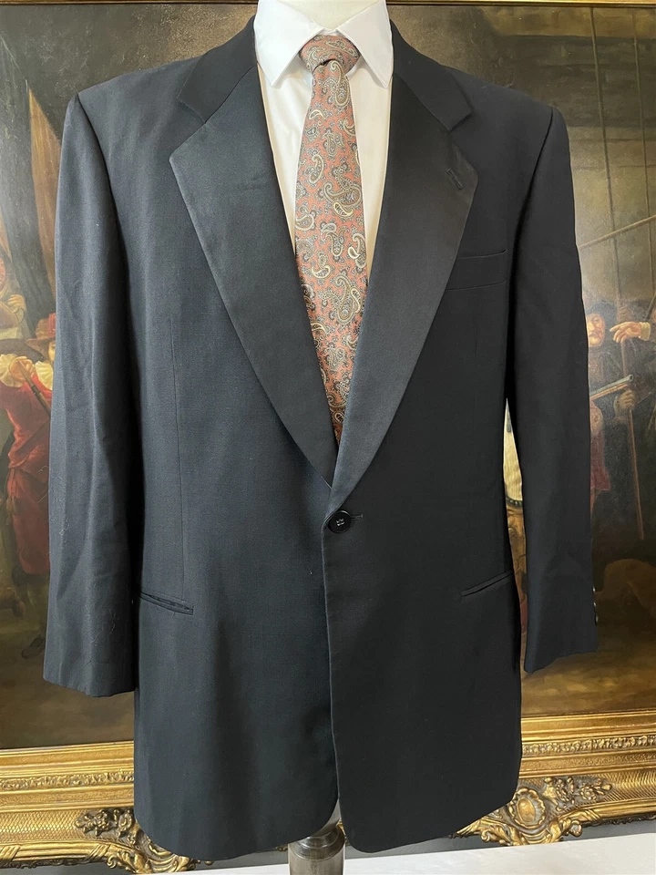 Chaqueta Esmoquin De Colección Giorgio Armani Le Collezioni 42R Hecha en Italia Lana Negra 1Btn Foto 1 de 4