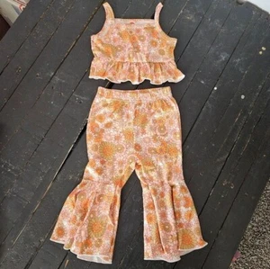 Retro Floral Ruffle Crop Top and Bell Bottom Pants Set NWOT Size 100 3 4T Girls - Picture 1 of 3