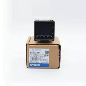 Nuovo Omron E5CC-QX2ASM-800 100-240VAC Controller di temperatura E5CCQX2ASM800 - Foto 1 di 3