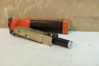 INTERRUPTOR DE LUZ # 84110-30020 NUEVO DE LOTE ORIGINAL Toyota トヨタ TOYOPET CROWN MS40 MS41 RS40 Foto 1 de 4