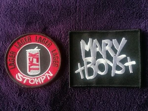 2 bestickte Patches für Mary Jungen: weißes Logo und schwarzes, weißes & rotes Lager! - Bild 1 von 17
