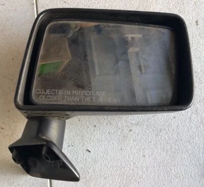 Espejo retrovisor lateral derecho Nissan Toyota Honda 1980-82, OEW1563, OER Foto 1 de 3