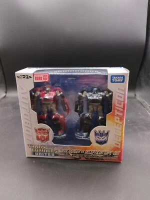 Transformers United UN-27 Windcharger Vs Decepticon Wipeout Takara Tomy 2 pack - Image 1 of 2