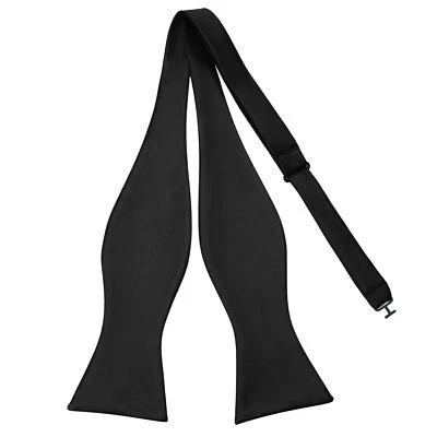 Pajarita de seda tejida jacquard negra lisa para hombre Foto 1 de 4