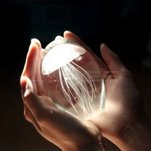 Weiß fluoreszierend Kunst Glas Handarbeit Qualle Ornament Geschenke für Freundin - Bild 1 von 10