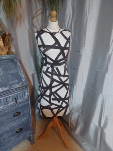 Gorgeous Phase Eight Dress Size 14 Geometric Classic Elagant Wedding Ascot... - Picture 1 of 6