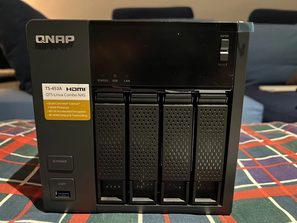 Nas QNAP TS-453A 8GB 16 TB (4hdd wd red plus 4TB) - Immagine 1 di 2