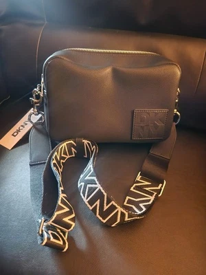 Bolso Bandolera Bolso para Cámara DKNY Kenza Cuero Negro Nuevo con Etiquetas $158 R41EAC33 Foto 1 de 4