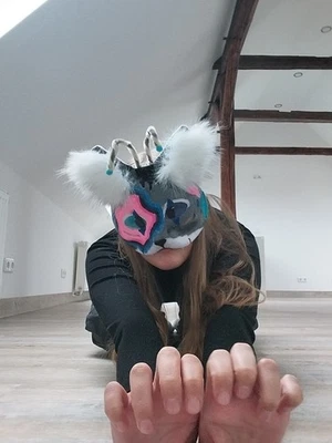 Wunderschöne Alien Artige Katzen Maske - Bild 1 von 4