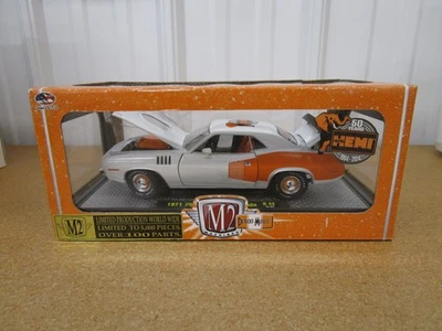 M2 MACHINES 1971 Plymouth Cuda Hemi 1/24 50 years 426 Hemi box diecast car Z - Image 1 of 4