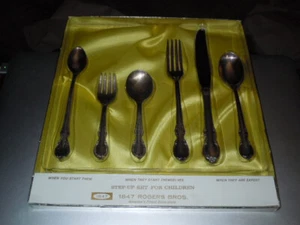 1847 Rogers Bros. Step-up Set for Children Vintage 1950's in Original Setting - Picture 1 of 7