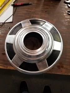 One 73-87 Chevy 3/4 Ton Dog Dish Hubcap (1) 12 Inch 4x4 - Picture 1 of 10