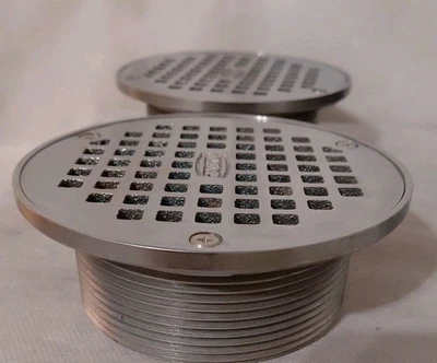 Rejilla de drenaje de piso redondo Zurn 33160-001 hecha en India  Foto 1 de 4