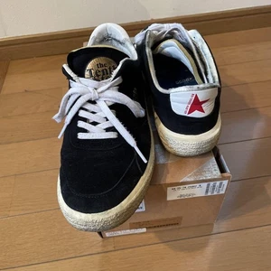 GOLDEN GOOSE 37 - Picture 1 of 12