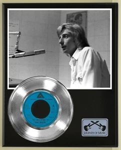Barry Manilow 45 Platinum Plated Record Display on an Open Air Wood Plaque. 02 - Picture 1 of 4