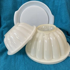 Vintage Tupperware Jel-n-Serve Molds w/Star & Flower Lids and Serving Tray - Picture 1 of 13