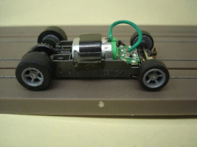 AFX RACING H.O. LLANTAS ESCALA MEGA G+ 1.5 ANCHO GRIS 5 RADIOS NUEVAS VER DESCRIPCIÓN Foto 1 de 4