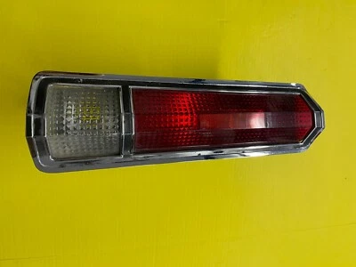 Chrysler 1968 nuevo puerto lado pasajero luz trasera derecha Foto 1 de 4