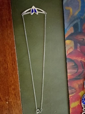 Collanina Girocollo Fine Anni 60' In Argento 925 Smalto Blu Graziosa Ed Elegante - Immagine 1 di 4