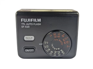 Fujifilm EF-X20 TTL Blitzgerät zur Montage in Blitzschuh Ersatzteile/ohne Strom - Bild 1 von 8