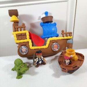 Fisher Price Disney Jake & The Neverland Pirates Splashin Bucky bathtub toy set