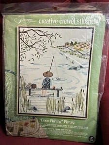 VTG PARAGON Needlecraft Crewel Embroidery Stitchery Kit - "GONE FISHING" #0823 - Picture 1 of 6