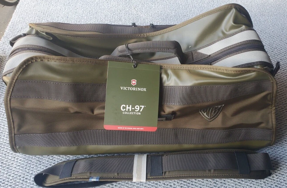 LONA DE MANO VICTORINOX CH-97 CLIMBER 22,75" - VERDE PINO - LOGOTIPO WB Foto 1 de 4