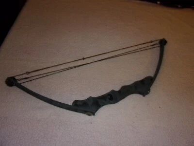 Browning Fox Youth Compound Bow - Image 1 of 4