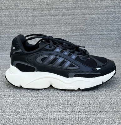 阿迪达斯 OZMILLEN 舒适厚绒面革和皮鞋 儿童 尺码 4.5 US 全新无标签 — 第 1/4 张图片