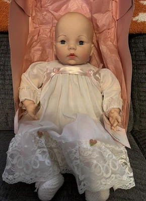 Vintage Madame Alexander Doll Victoria HTF  #5755 18" Original Clothes Box 1966 - Image 1 of 4