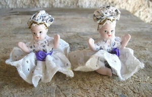 VINTAGE LOTTO 2 PICCOLE BAMBOLE BAMBOLINE BAMBOLETTE IN CERAMICA PORCELLANA - Foto 1 di 2