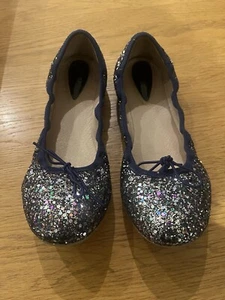 Bloch Girls Blue Sparkle Pumps Flats size 4 EUR 37 in excellent condition - Picture 1 of 7