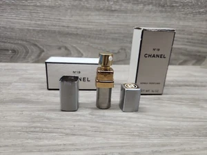 CHANEL No 19 1/4Oz 25mL Spray Vintage Perfume SUPER RARE (READ Description) - Picture 1 of 22