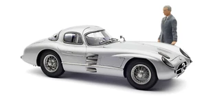 1/18 Mercedes-Benz 300 SLR Coupe Interior Azul con Figura Piel de Uhlen CMC M-246 - Imagen 1 de 8