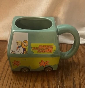 Scooby Doo The Mystery Machine geformt 24 Unzen Logo Sammlerstück Keramiktasse - Bild 1 von 6