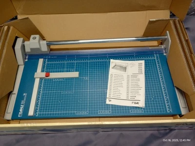 Dahle 552 Rotary Trimmer - Large Format German Made Paper Cutter - Image 1 of 4