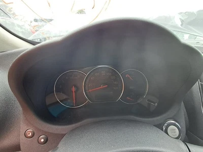 Medidor de velocímetro usado se adapta a: Nissan Máxima 2013 clúster analógico MPH grado A Foto 1 de 4