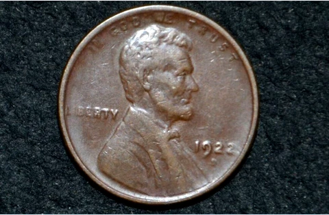 1922-D Lincoln Cent * VF+/ XF Obverse * Chocolate Brown* Weak Reverse Cover