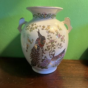 VTG JAPANESE STYLE DOUBLE GOLDEN PEACOCK VASE - Picture 1 of 6