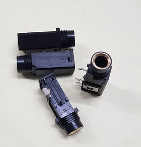 2x 6.35mm Tip Switched Mono Female Socket PCB Panel Mount Amp Pedal etc. - Picture 1 of 4