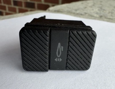 Interruptor de control del tablero del alerón trasero (manual) - OE VW Volkswagen Corrado 535959855 Foto 1 de 4