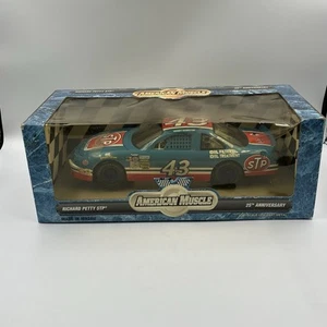 NEW Richard Petty #43 STP 25th Anniversary American Muscle ERTL # 7805 DP - Picture 1 of 13