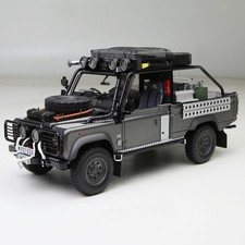 Kyosho Land Rover Defender Tomb Raider Lara Croft 1/18 Scale Diecast Car Model