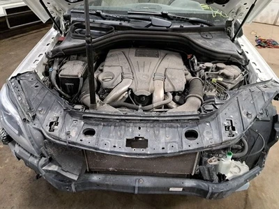 Puntal trasero 2014 Gl550 Sku#4086623 Foto 1 de 4