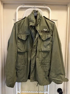 US Army M-65 Field Jacket Vietnam epoca vintage toppa aviotrasportata e toppa nome - Foto 1 di 15