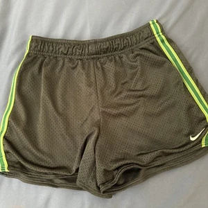 Nike Sports Mesh Shorts Girls Large - Picture 1 of 4
